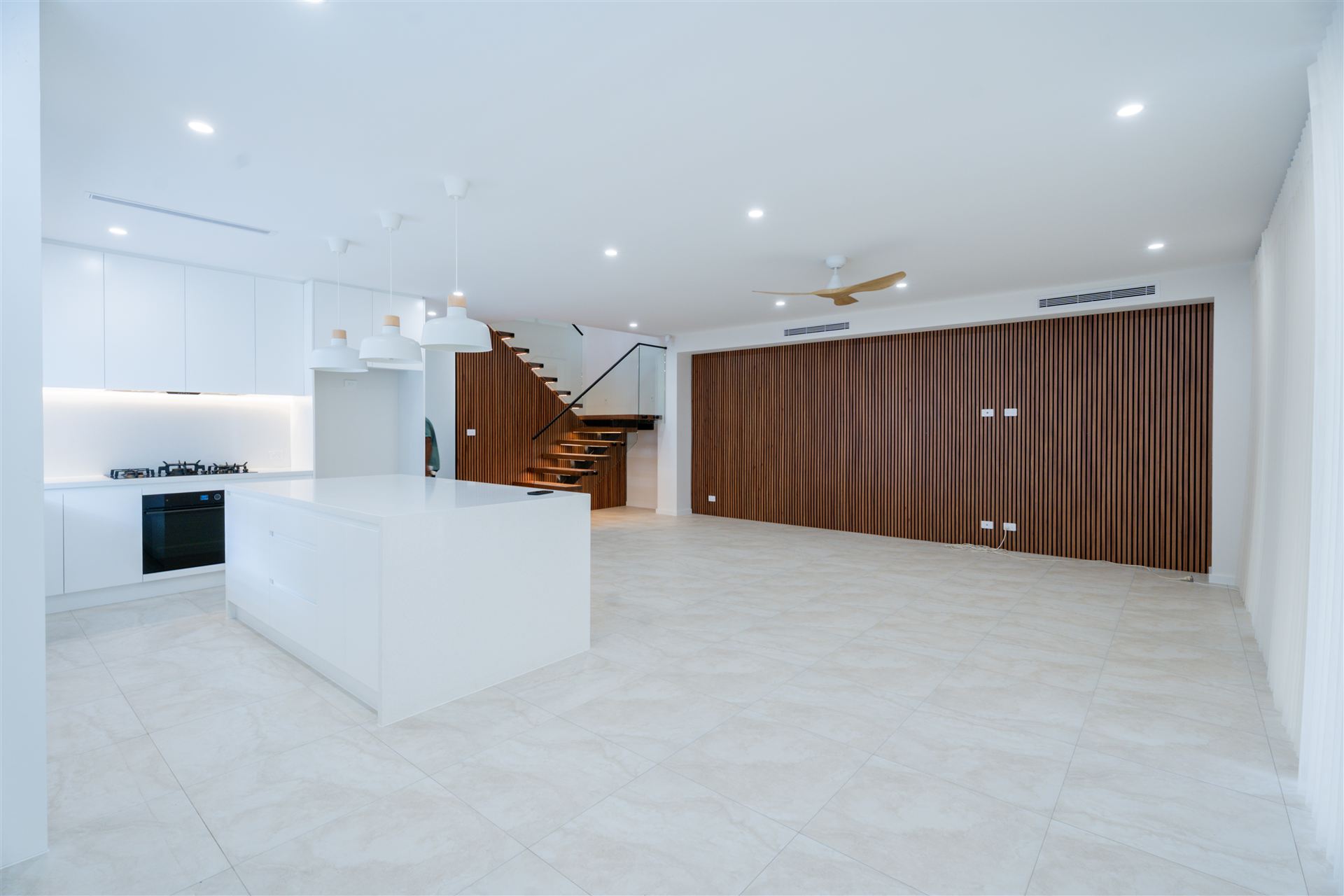 8 Metcalf Ave, Carlingford — interior